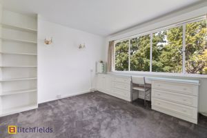 Bed1- click for photo gallery